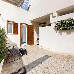 https://le-maree-comfort-rooms.sicilyhotelsitaly.net